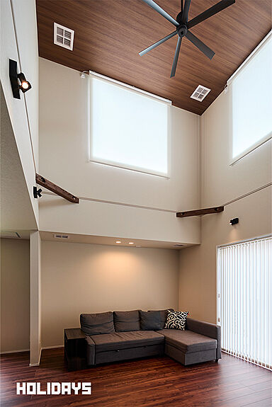 HOLIDAYS【高気密高断熱の家づくり】の施工事例「家事ラク動線に開放的な吹き抜けを叶えた家」の画像2