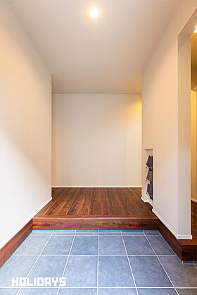 HOLIDAYS【高気密高断熱の家づくり】の施工事例「家事ラク動線に開放的な吹き抜けを叶えた家」の画像8