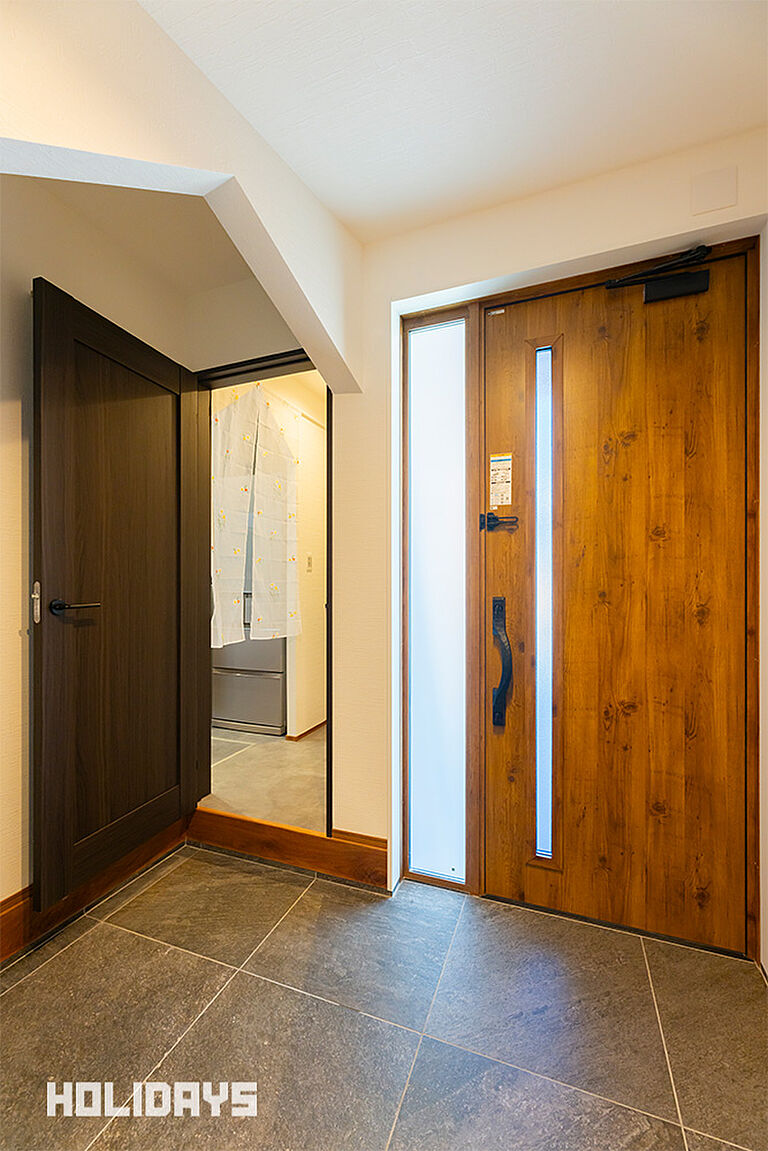 HOLIDAYS【高気密高断熱の家づくり】の公式画像_玄関3