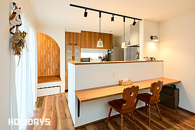 HOLIDAYS【高気密高断熱の家づくり】の施工事例「趣味の時間を楽しめる、開放的なリビングの家」の画像3