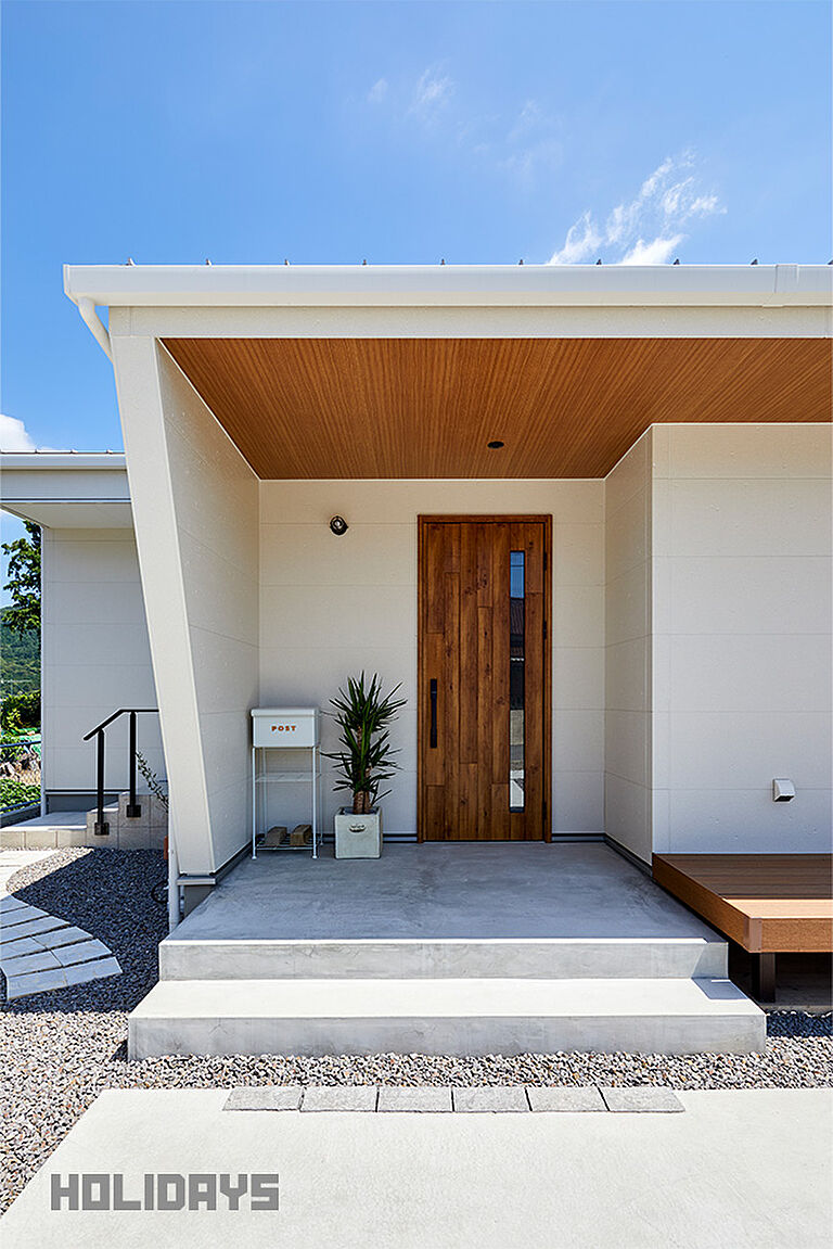 HOLIDAYS【高気密高断熱の家づくり】の公式画像_玄関3