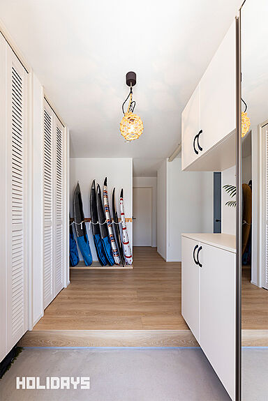 HOLIDAYS【高気密高断熱の家づくり】の施工事例「店舗併用の平屋サーファーズハウス」の画像3