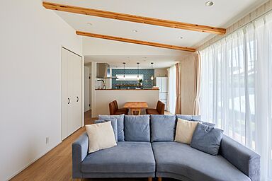 HOLIDAYS【高気密高断熱の家づくり】の施工事例「店舗併用の平屋サーファーズハウス」の画像5