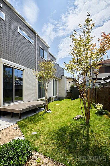 HOLIDAYS【高気密高断熱の家づくり】の施工事例「プライベートな中庭で四季を感じる二世帯住宅」の画像10