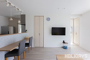 HOLIDAYS【高気密高断熱の家づくり】の施工事例「プライベートな中庭で四季を感じる二世帯住宅」の画像2