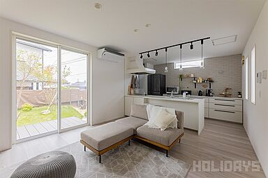 HOLIDAYS【高気密高断熱の家づくり】の施工事例「プライベートな中庭で四季を感じる二世帯住宅」の画像4