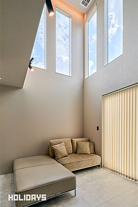 HOLIDAYS【高気密高断熱の家づくり】の施工事例「生活感を感じさせない非日常空間」の画像6