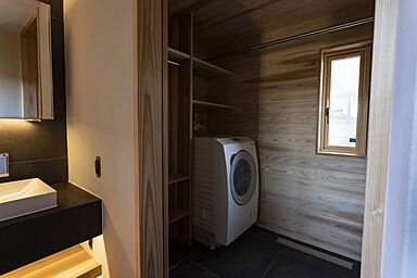 株式会社天然住宅の施工事例「【昭島市/33坪】"ウッドデザイン賞2023”ー自然素材のスキップフロアがある家」の画像7