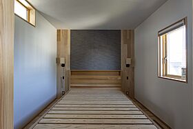 株式会社天然住宅の施工事例「"ウッドデザイン賞2023”スキップフロアがある家ー自然素材と性能にこだわった家」の画像8