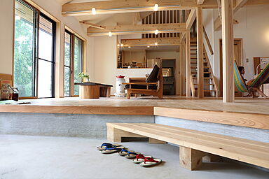 株式会社天然住宅の施工事例「【静岡県三島市/28坪】自給する平屋ー電気を自給するオフグリッド生活ー」の画像1