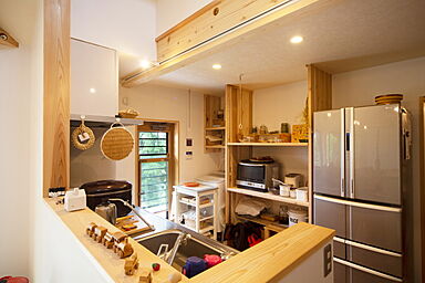 株式会社天然住宅の施工事例「【静岡県三島市/28坪】自給する平屋ー電気を自給するオフグリッド生活ー」の画像7