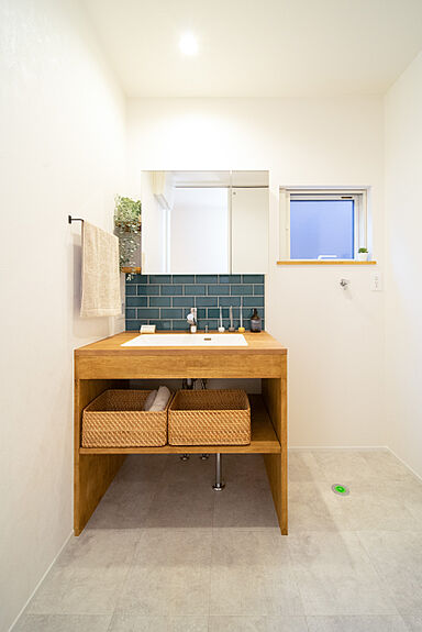 シンプルハウス 栗東オープンスタジオの施工事例「風景を取り込むシカクの家」の画像5