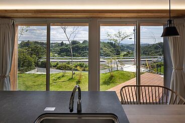 SUNRISE-arc株式会社~“デザイン性”と“機能性”を高水準で両立する理想の住宅~の施工事例「【丘の上のつどいの家】」の画像