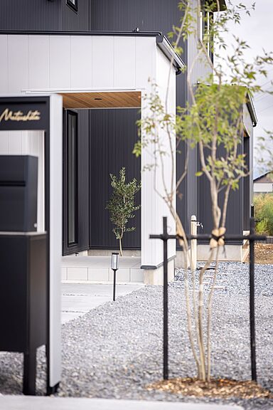 SUNRISE-arc株式会社~“デザイン性”と“機能性”を高水準で両立する理想の住宅~の施工事例「【広がりのある家】」の画像2