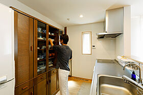 株式会社山崎建設の施工事例「夏も冬も快適な室内温度を保つ、こだわりの空調設備がある住まい」の画像2