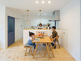 リブホーム建築設計事務所の施工事例「【和歌山市】4SLDK33坪!家事導線にこだわった間取りカッコイイ三角屋根の家」の画像5