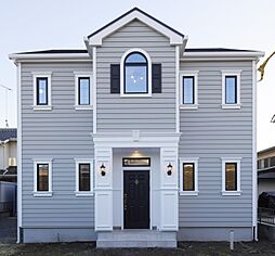 株式会社イー・プランニングの施工事例「輸入住宅フォルムの高性能住宅」の画像