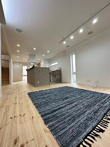 ナカムラハウス 光展示場の施工事例「こだわりの詰まった家事楽のお家」の画像1