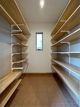 ナカムラハウス 光展示場の施工事例「光市 カラフルなドアのかわいいお家」の画像9