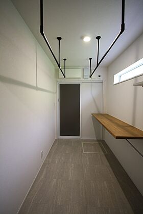 ナカムラハウス 光展示場の施工事例「【田布施町】オークの経年美化を楽しむ、暖かく心地よい住まい」の画像7