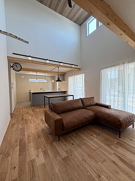 ナカムラハウス 光展示場の施工事例「【下松市】1階完結型 !!カリフォルニアスタイルのおうち」の画像1