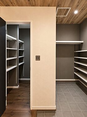 ナカムラハウス 光展示場の施工事例「【岩国市】ダークなカラーで統一、かっこよすぎるおうち」の画像9