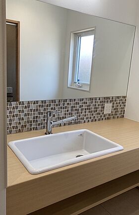 ユニバーサルホーム 丸亀店の施工事例「生活導線と家事導線を分けた家」の画像5