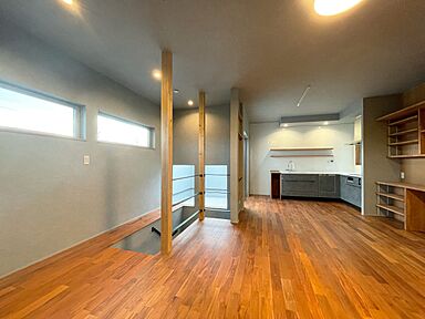 株式会社ACE FORM 本店の施工事例「【長期優良住宅】 狭小地に建つ洗練された家」の画像1