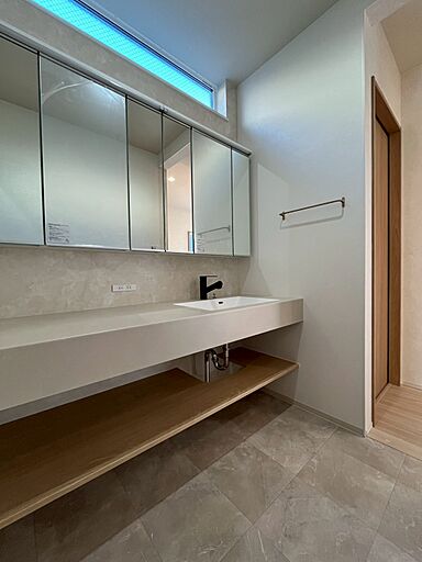 株式会社中村工務店の施工事例「感性で選ぶ、デザインされた暮らし」の画像5