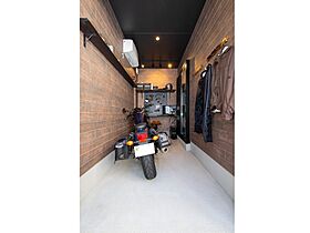 株式会社中村工務店の施工事例「大阪府門真市 K様宅 バイクガレージのある家」の画像3