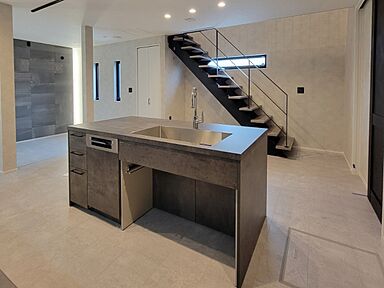 株式会社中村工務店の施工事例「非日常を叶えるホテルライク邸宅」の画像1