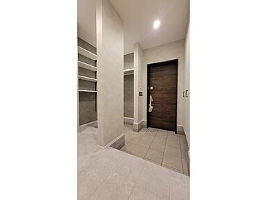 株式会社中村工務店の施工事例「非日常を叶えるホテルライク邸宅」の画像8
