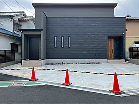 株式会社中村工務店の施工事例「ヴィンテージモダンな二世帯住宅」の画像2