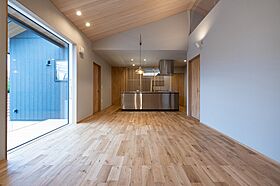臼幸産業株式会社の施工事例「木材にこだわった子育て世帯の平屋住宅」の画像2