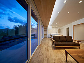 株式会社谷川建設の施工事例「檜と光の相乗効果がもたらす快適な暮らし」の画像4