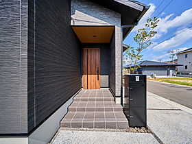 株式会社谷川建設の施工事例「明るくぬくもりにあふれた、家族と愛猫が心地良い住まい」の画像4