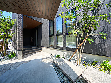 株式会社谷川建設の施工事例「上質さが響き合う、大人のための邸宅」の画像