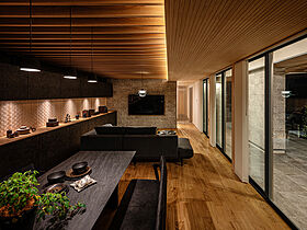 株式会社谷川建設の施工事例「無垢の贅に包まれた、美しき邸宅」の画像3