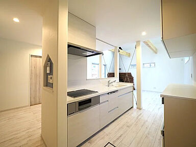 fun's life home (株式会社ハウジング重兵衛)の施工事例「ゆらぐ炎が落ち着く、薪ストーブのある家」の画像3