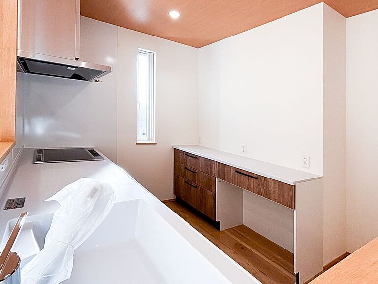 塚本産業株式会社の公式画像_キッチン7