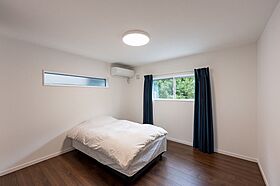 アオイ建設株式会社の施工事例「リビングにプールを配置した、寛ぎのひとときを過ごせる空間」の画像8