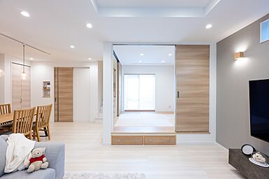 アオイ建設株式会社の施工事例「圧倒的な提案力に土地も即決。夫婦で楽しめる空間に満足。」の画像2