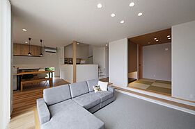 株式会社アントール 富山店の施工事例「インナーガレージ+4LDK(和室あり) ~サンクンリビングのあるお家~」の画像3