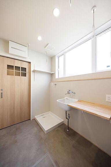 株式会社アントール 富山店の施工事例「高い意匠性の和モダン住まい~和室【5LDK】~」の画像5