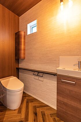 株式会社アントール 富山店の施工事例「趣味を楽しむビルトインガレージ/アウトドアリビングが魅力~4LDK~」の画像7