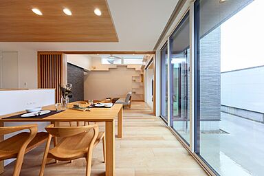 株式会社アントール 富山店の施工事例「【インナーガレージのあるお家】~キャットウォークでつくる、猫と過ごす豊かな日常~」の画像