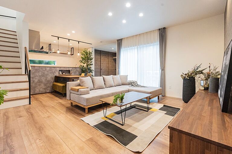 株式会社アントールの公式画像_リビング2