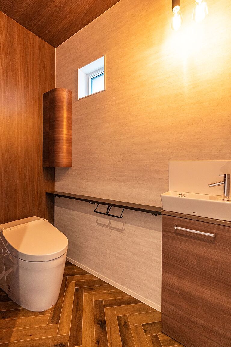 株式会社アントールの公式画像_トイレ8