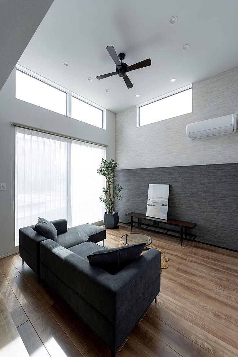 株式会社アントールの公式画像_リビング3