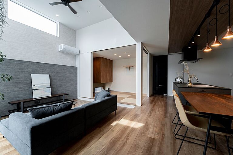 株式会社アントールの公式画像_リビング4